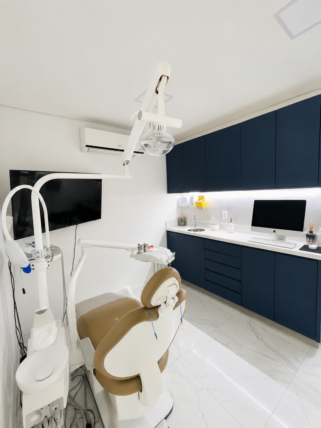 Consultório odontológico equipado da Clínica Valença